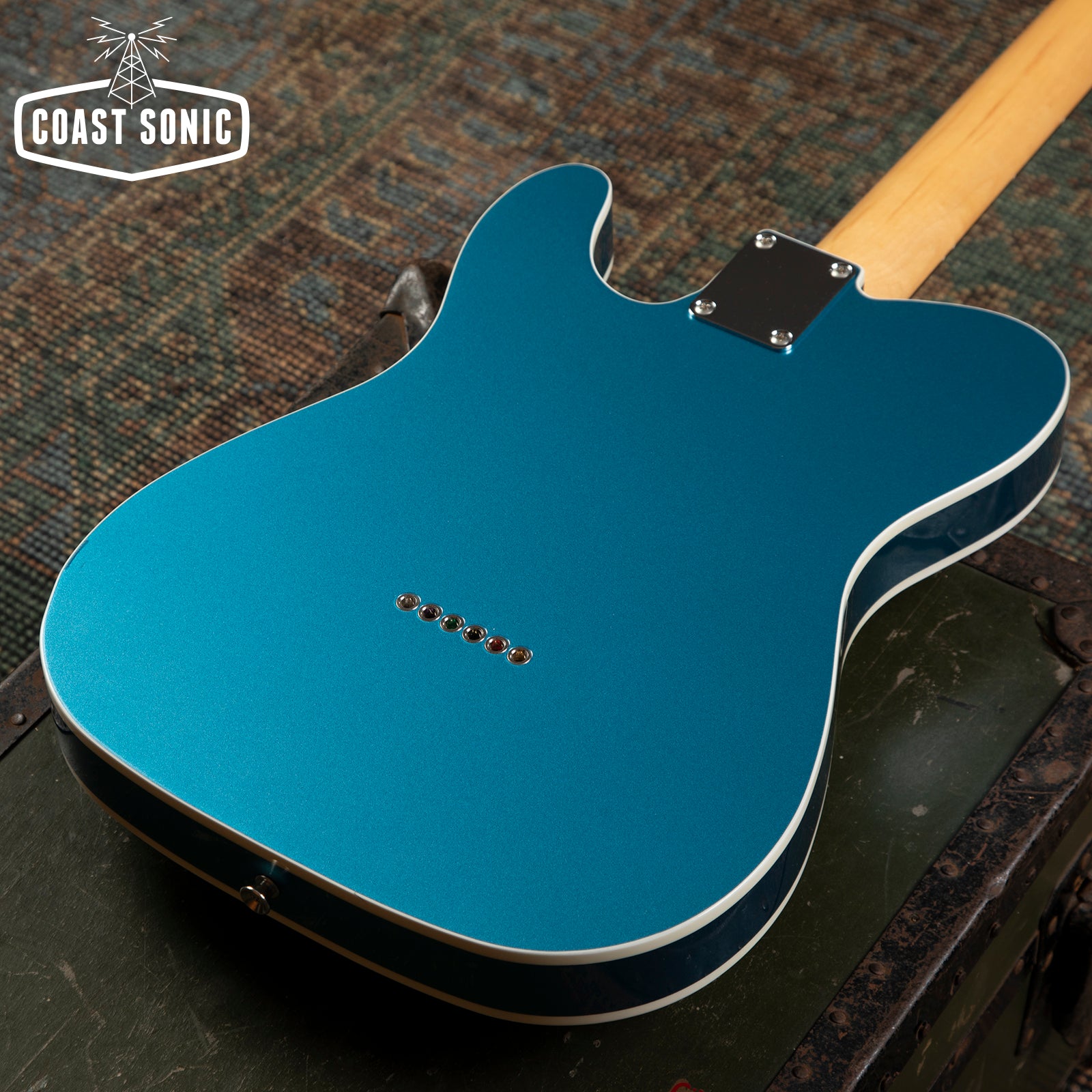 2024 Fender Traditional II FSR 60's Custom Telecaster Made in Japan - Lake Placid Blue