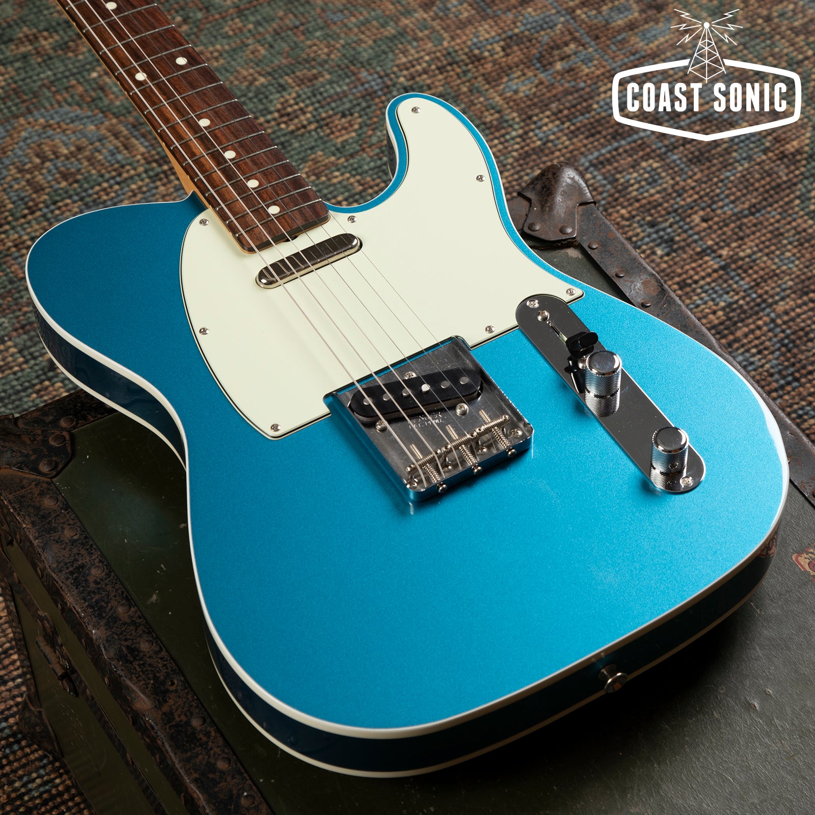 2024 Fender Traditional II FSR 60's Custom Telecaster Made in Japan - Lake Placid Blue