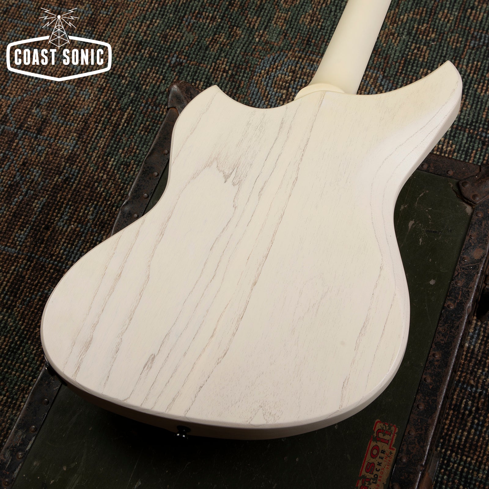 Dunable Guitars Yeti - Vintage White Dog Hair