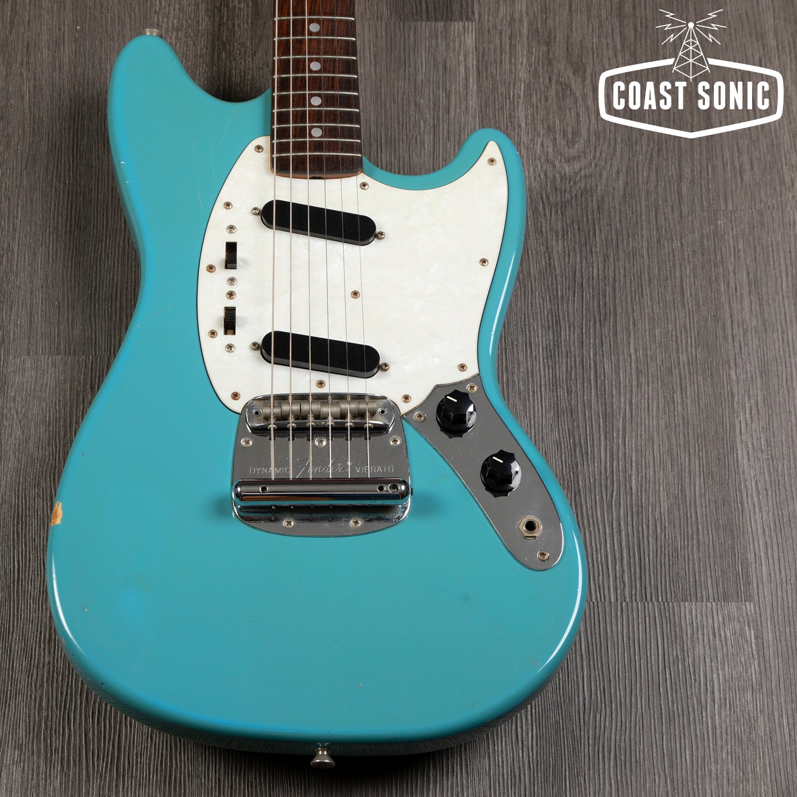 1995 Fender '66 Mustang Reissue MG66-85 Made in Japan - Daphne Blue