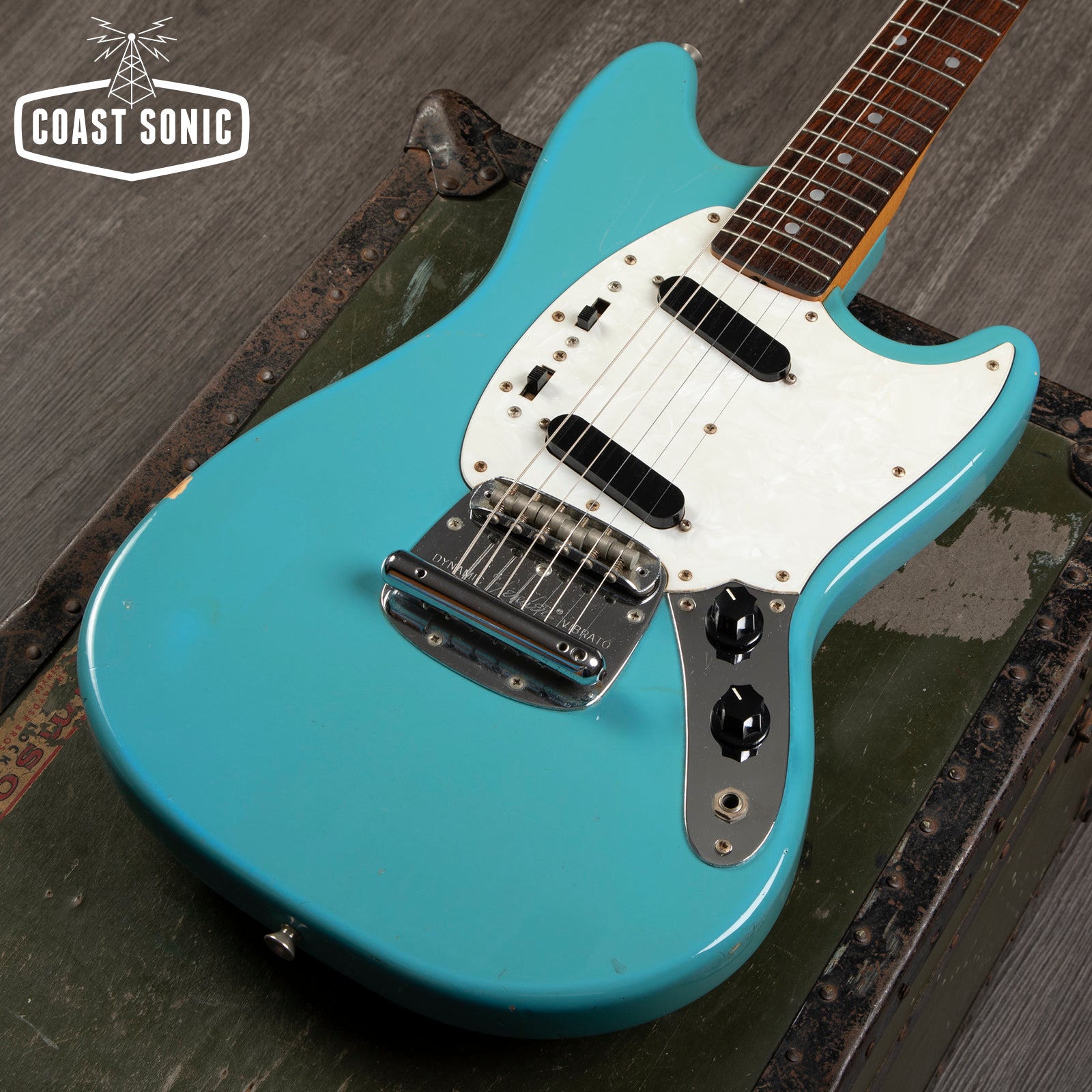 1995 Fender '66 Mustang Reissue MG66-85 Made in Japan - Daphne Blue