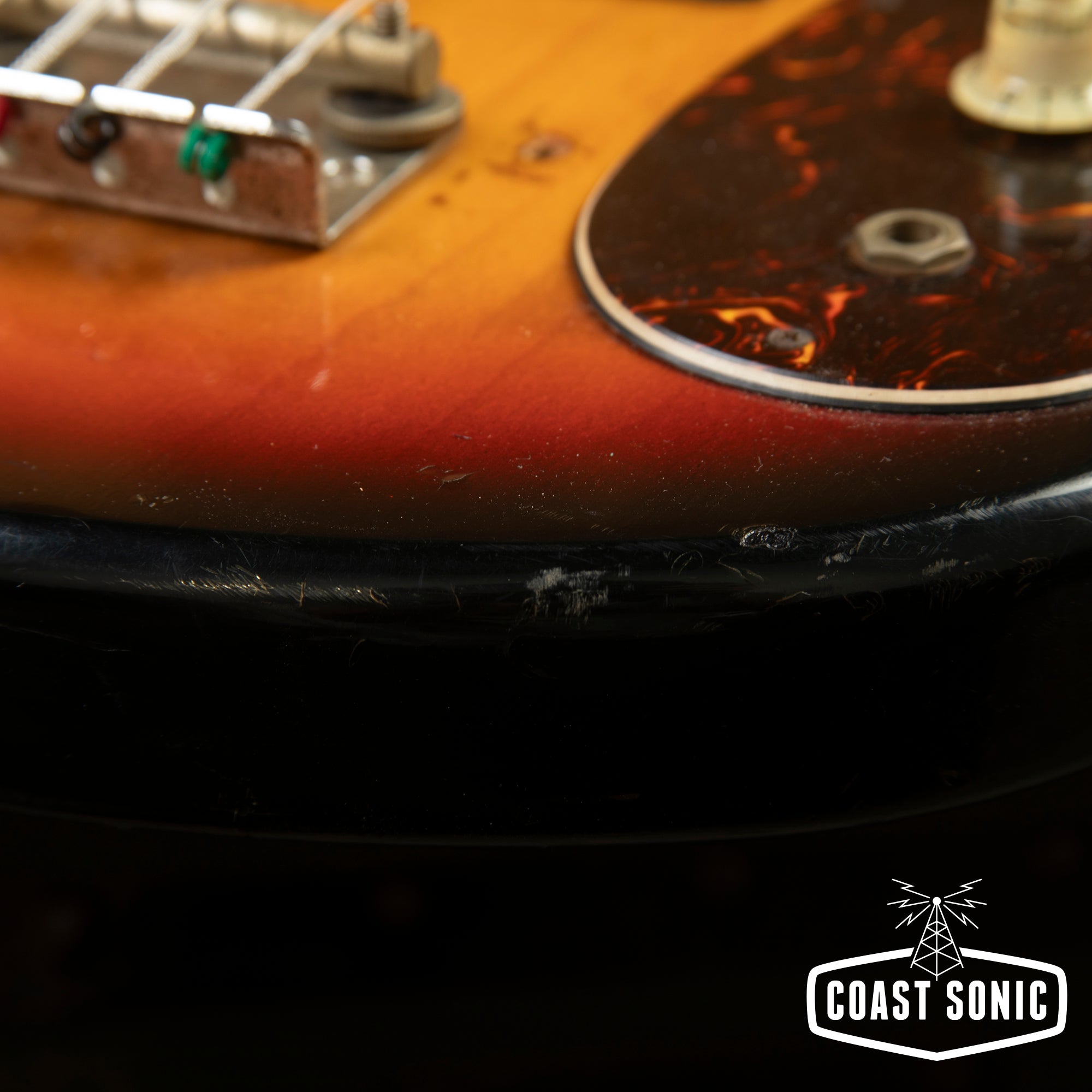 1970s Guyatone EB-3 Short Scale Bass made in Japan, Mosrite style