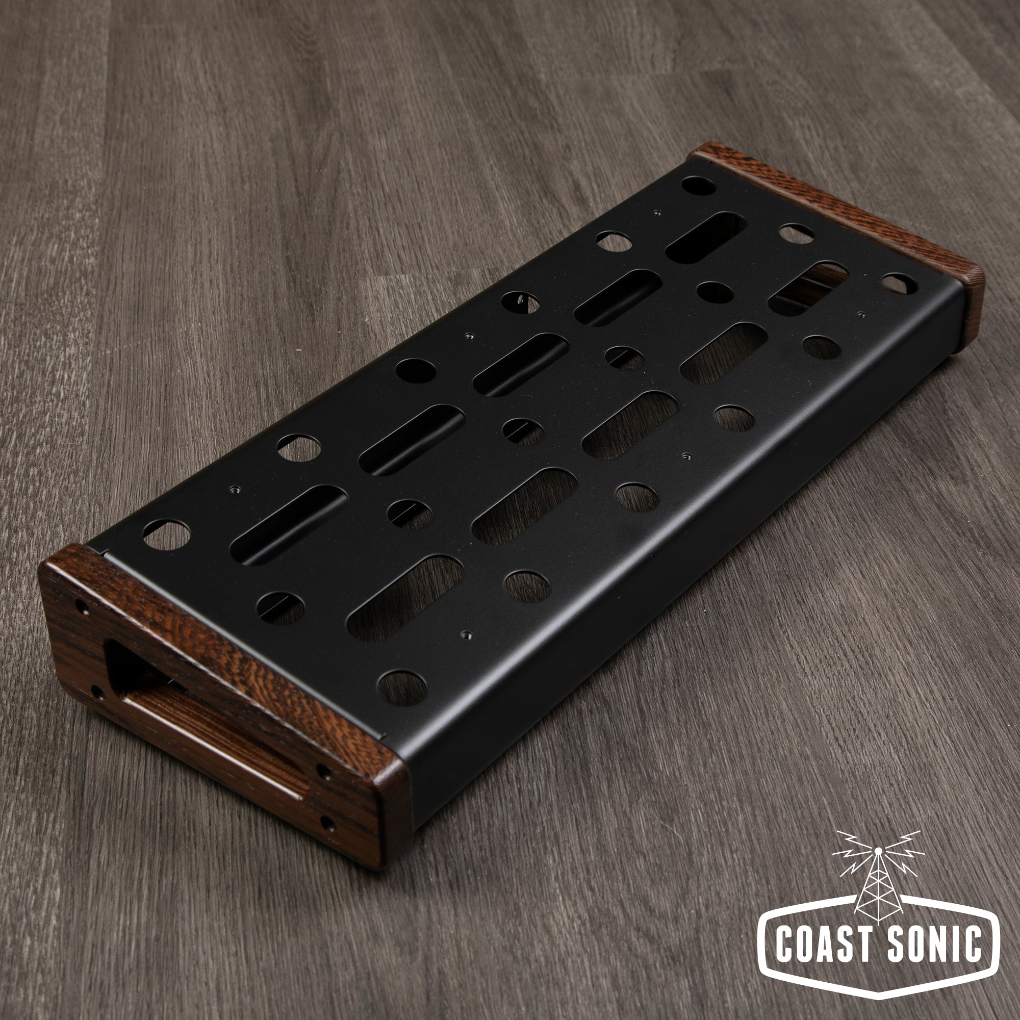Emerson Custom Pedalboard Mini 7 x 18 Wenge