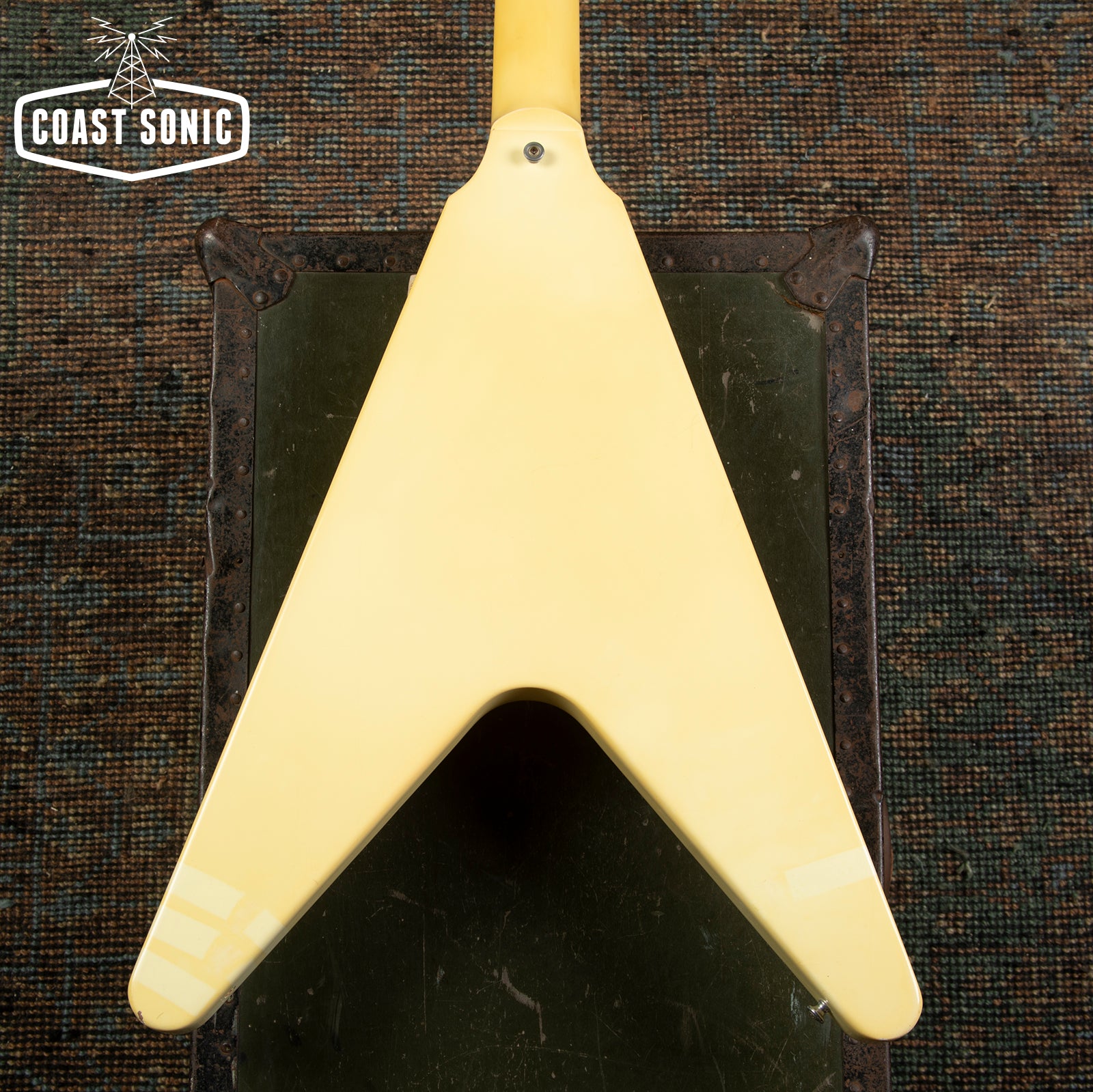 2000 Gibson Flying V '67 Reissue Alpine White w/ Case