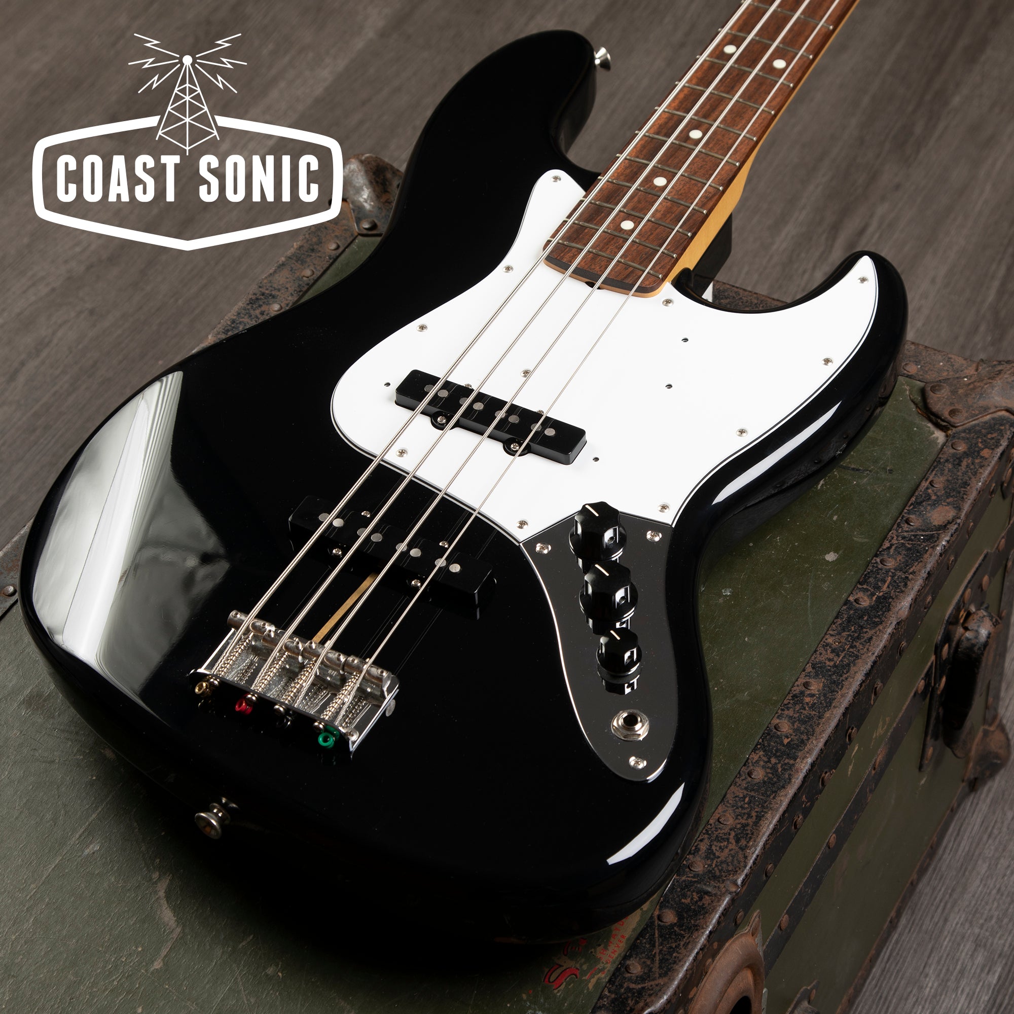 2019 Fender Hybrid 60s Jazz Bass made in Japan