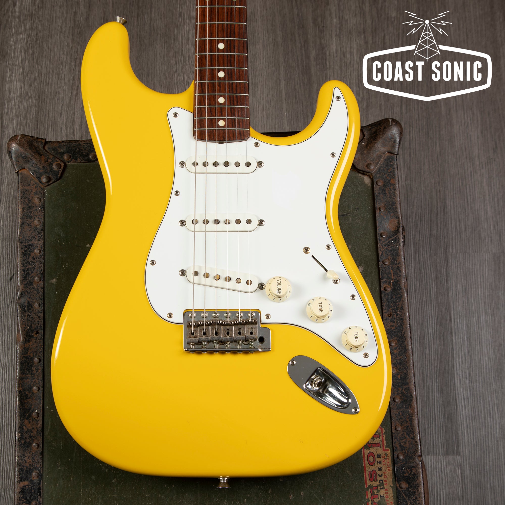 2008 Fender '62 Reissue Stratocaster ST62-TX MIJ W/USA Texas Specials Rare "Rebel Yellow"