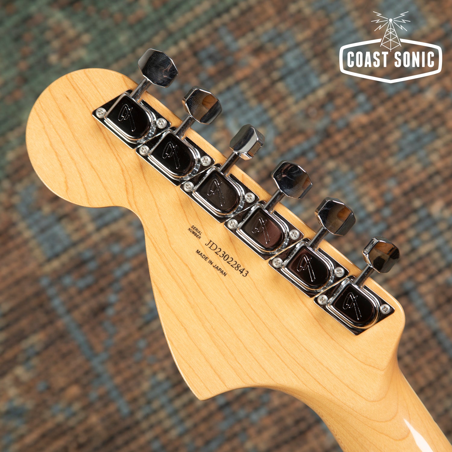 2023 Fender Traditional Late 60s Jaguar Made in Japan w/ case