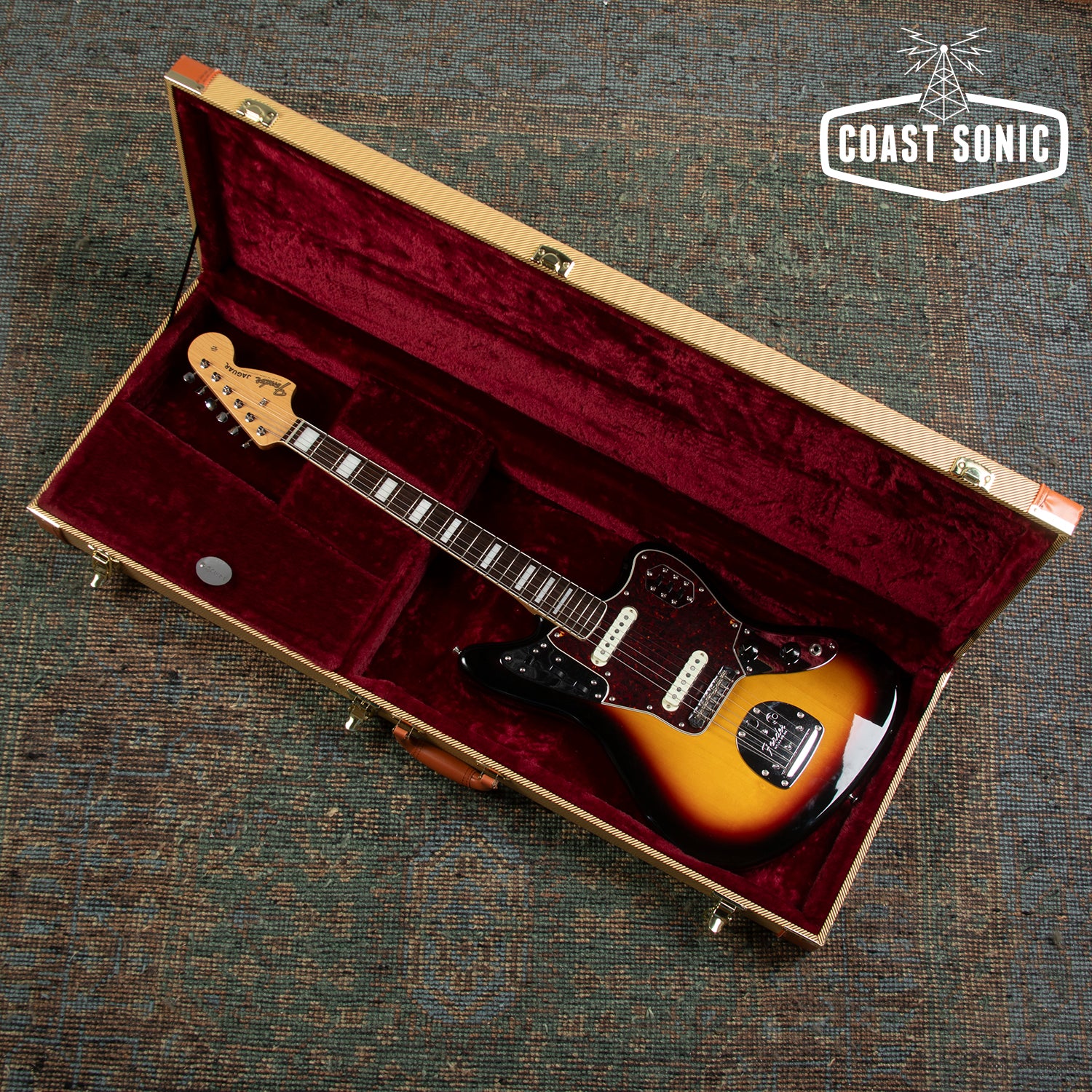 ギター Fender 2023 Traditional Late 60s Jaguar 2023 Fender Traditional Late 60s Jaguar Made in Japan w/ case