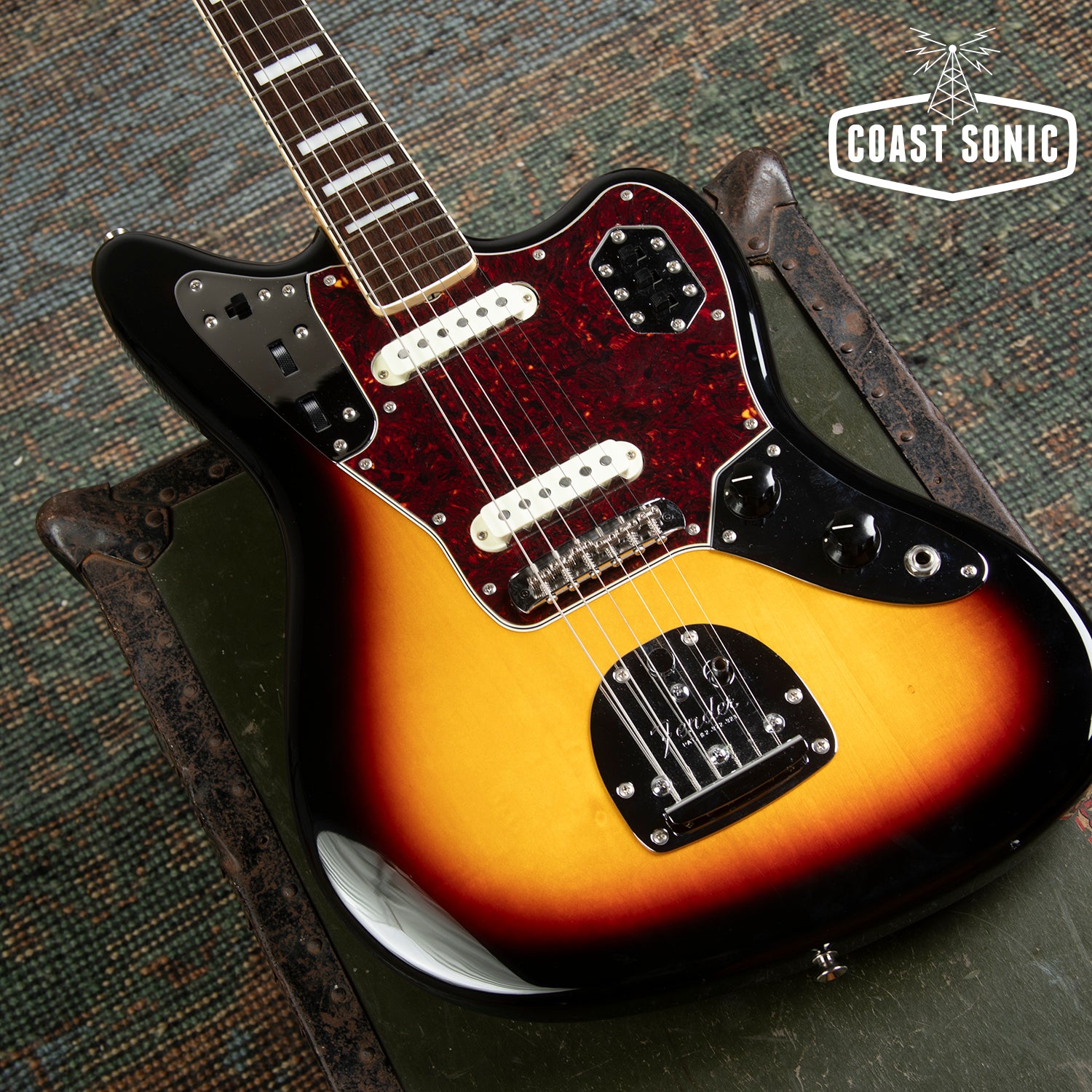 2023 Fender Traditional Late 60s Jaguar Made in Japan w/ case