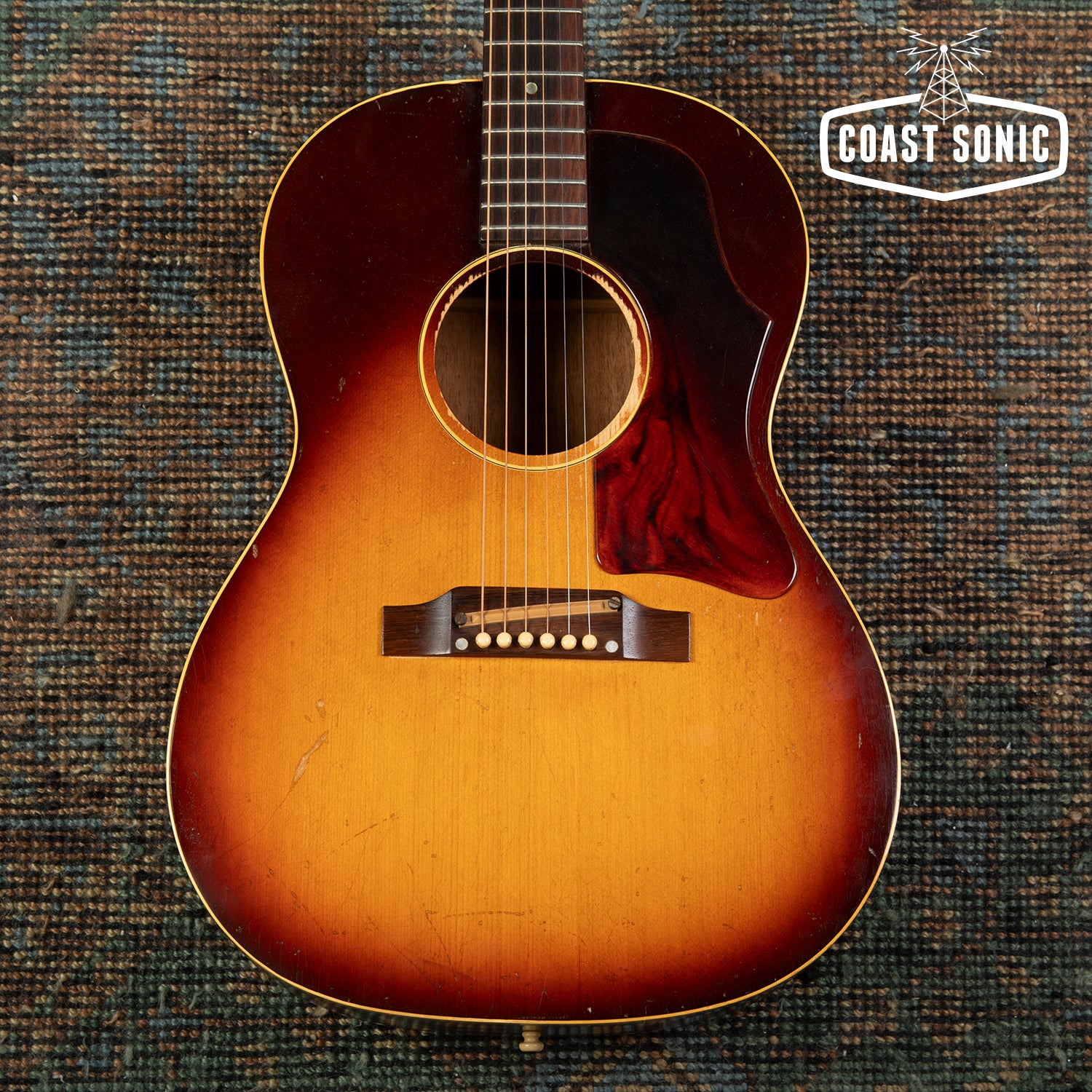 1967 Gibson LG-1 Acoustic Guitar with original Chipboard Alligator Cas