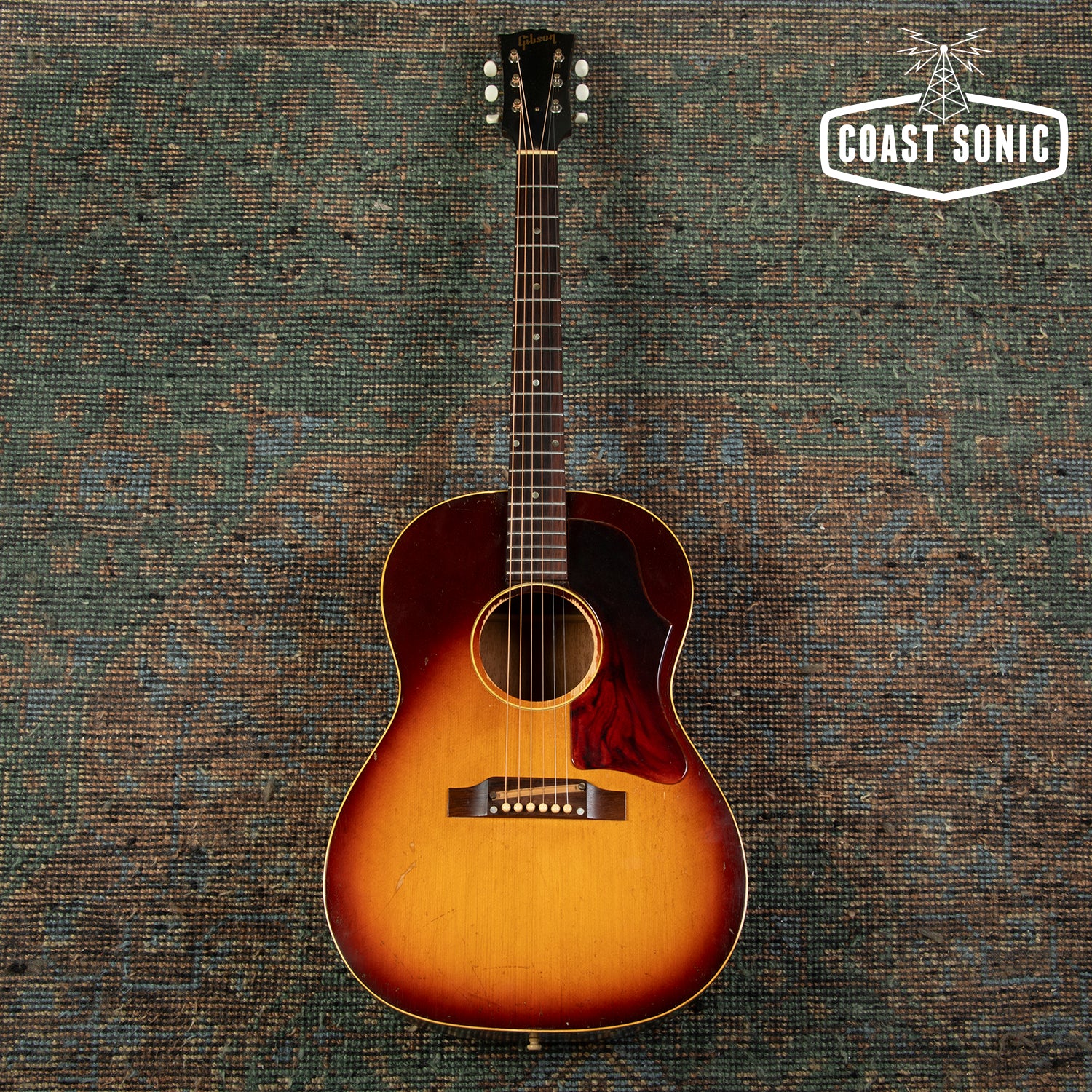 1967 Gibson LG-1 Acoustic Guitar with original Chipboard Alligator Cas