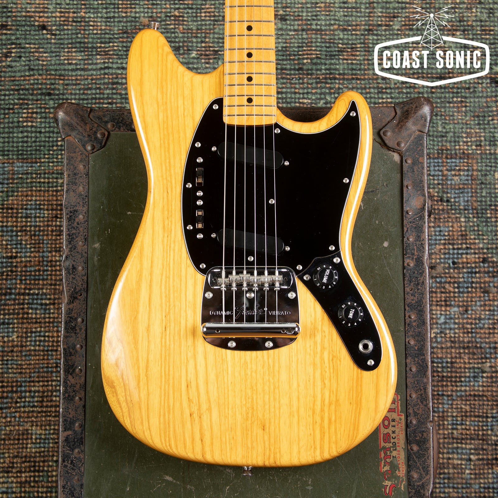 Fender Japan MG77 Mustang ムスタング 極美品 Fender Japan MG77 Mustang ムスタング 極美品 Fender Japan