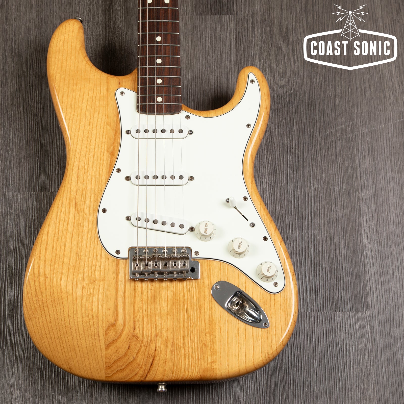 1999 Fender Classic 70's Stratocaster - Natural