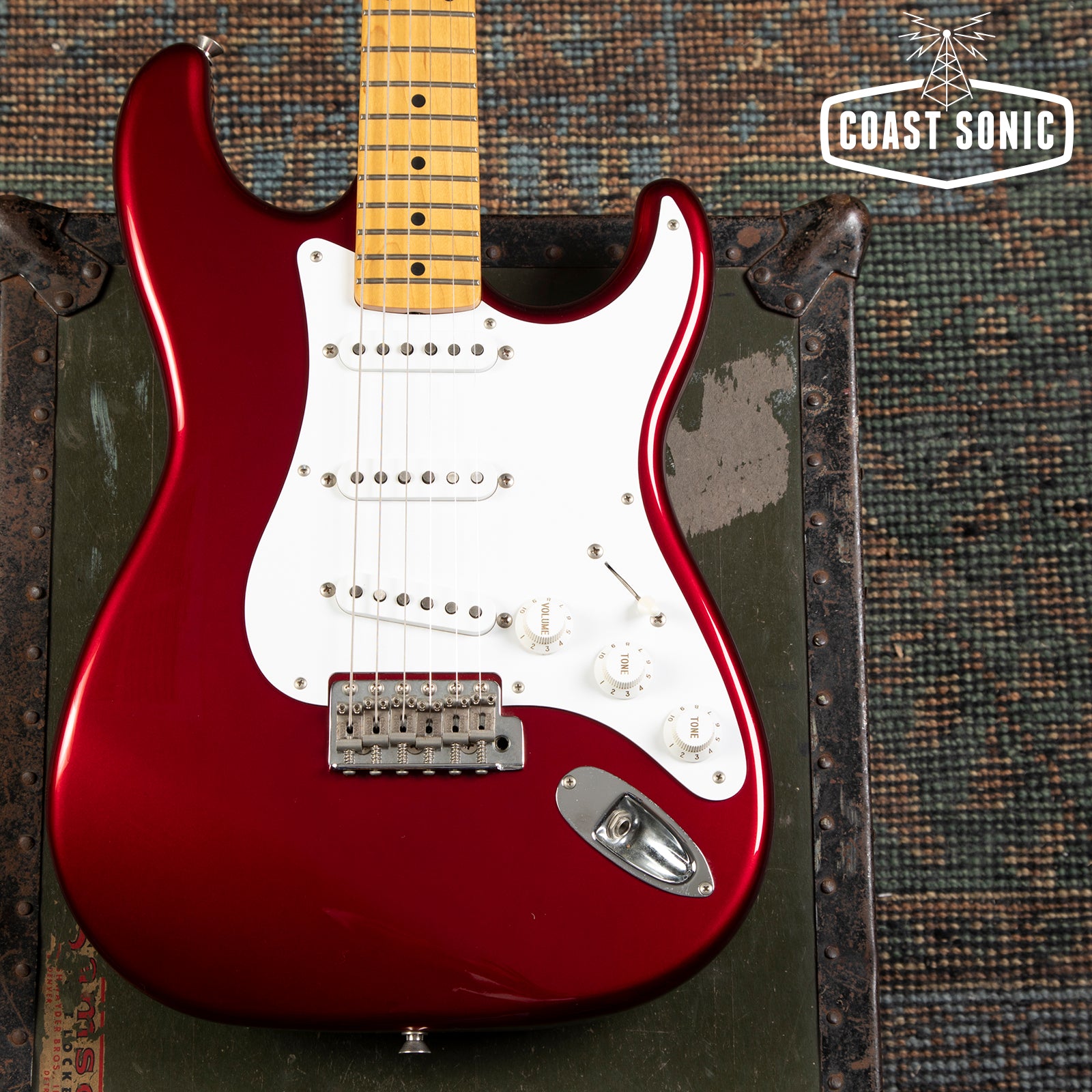 2009 Fender '57 Reissue Stratocaster ST57-TX Made in Japan - Candy Apple Red