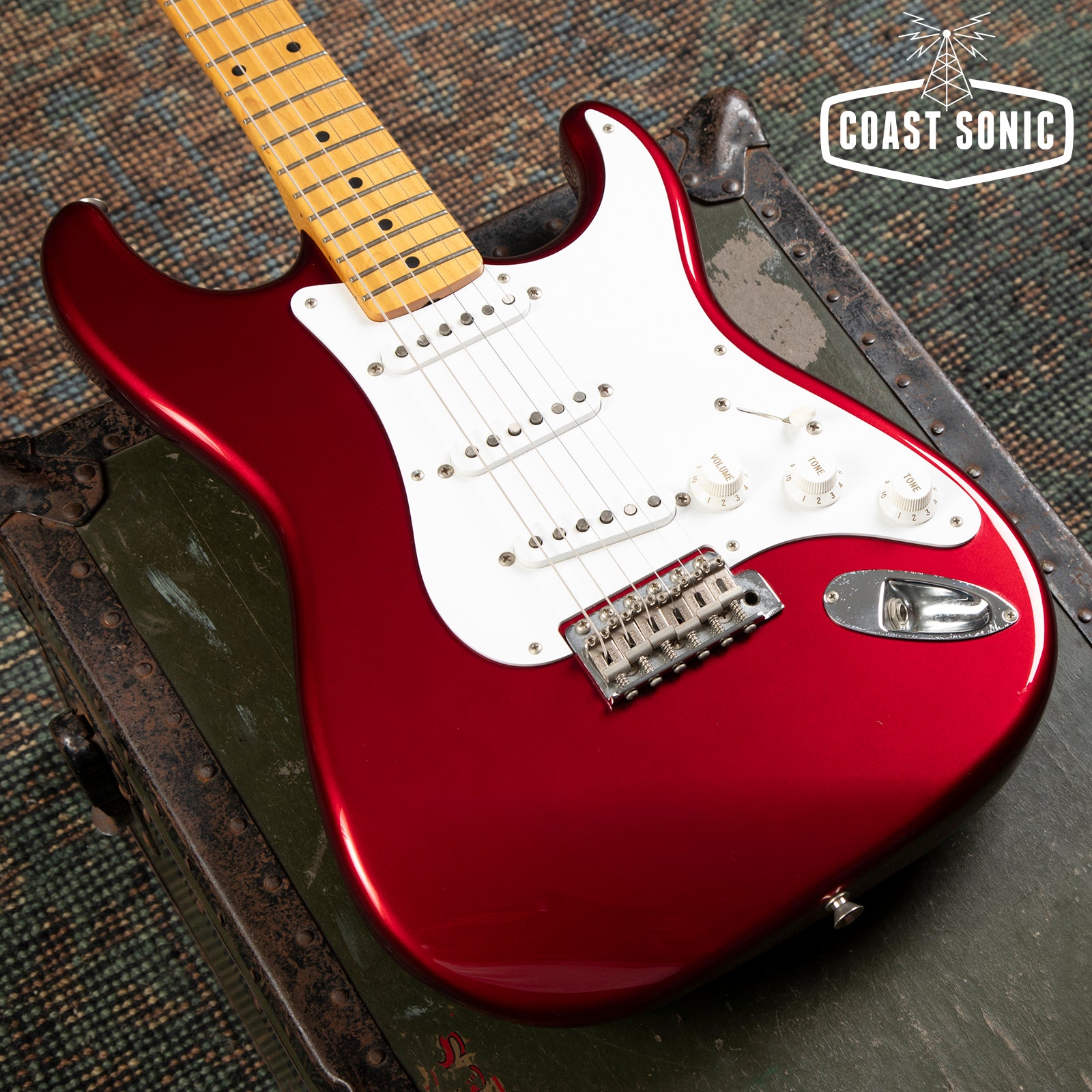 2009 Fender '57 Reissue Stratocaster ST57-TX Made in Japan - Candy Apple Red