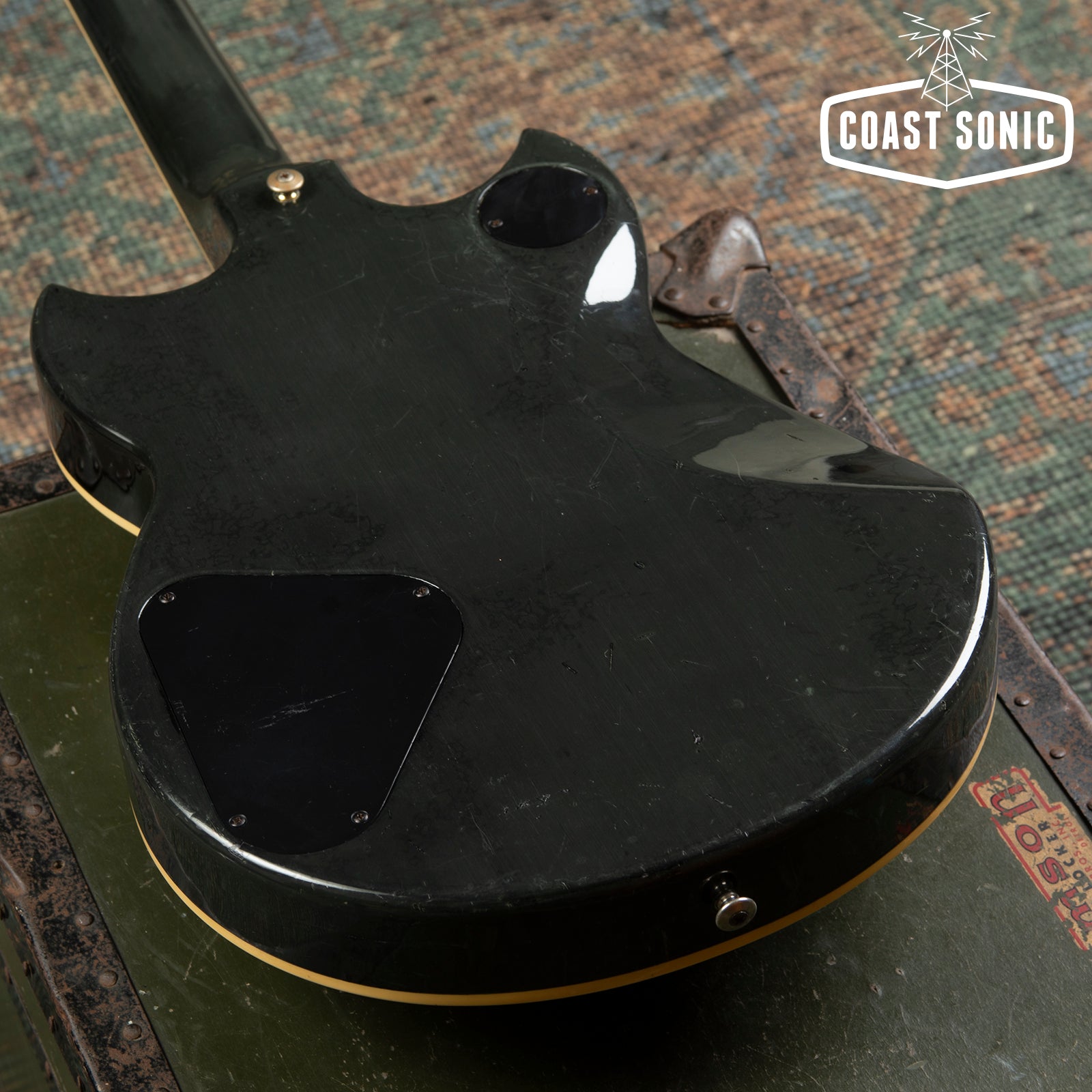 1983 Yamaha SG 1000 Made in Japan with hard case Black