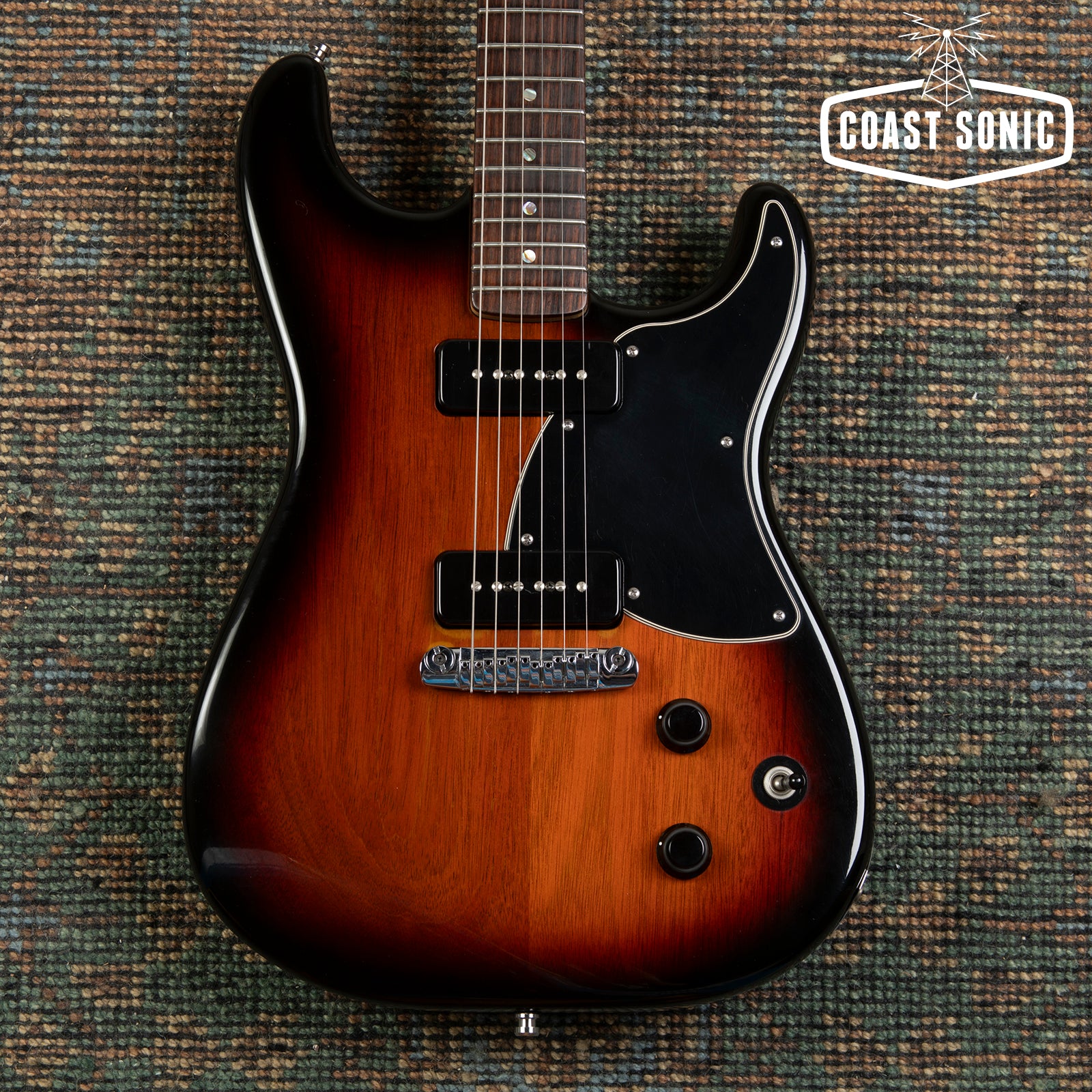 Fender americanStratocasterサンバースト(2003年) Fender americanStratocasterサンバースト(2003年) Fender 50th