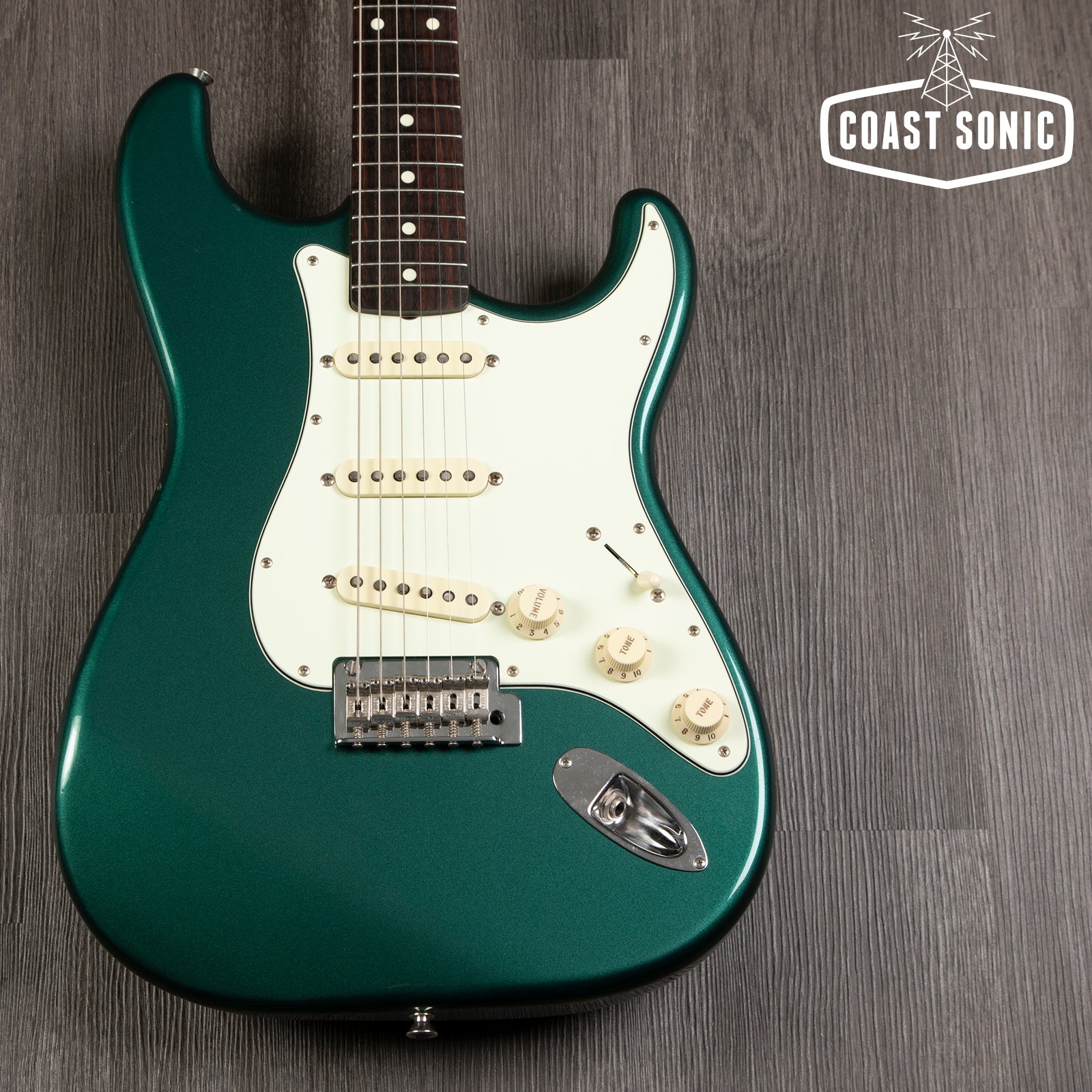 2017 Fender Hybrid 60's Stratocaster made in Japan -Sherwood Green Metallic