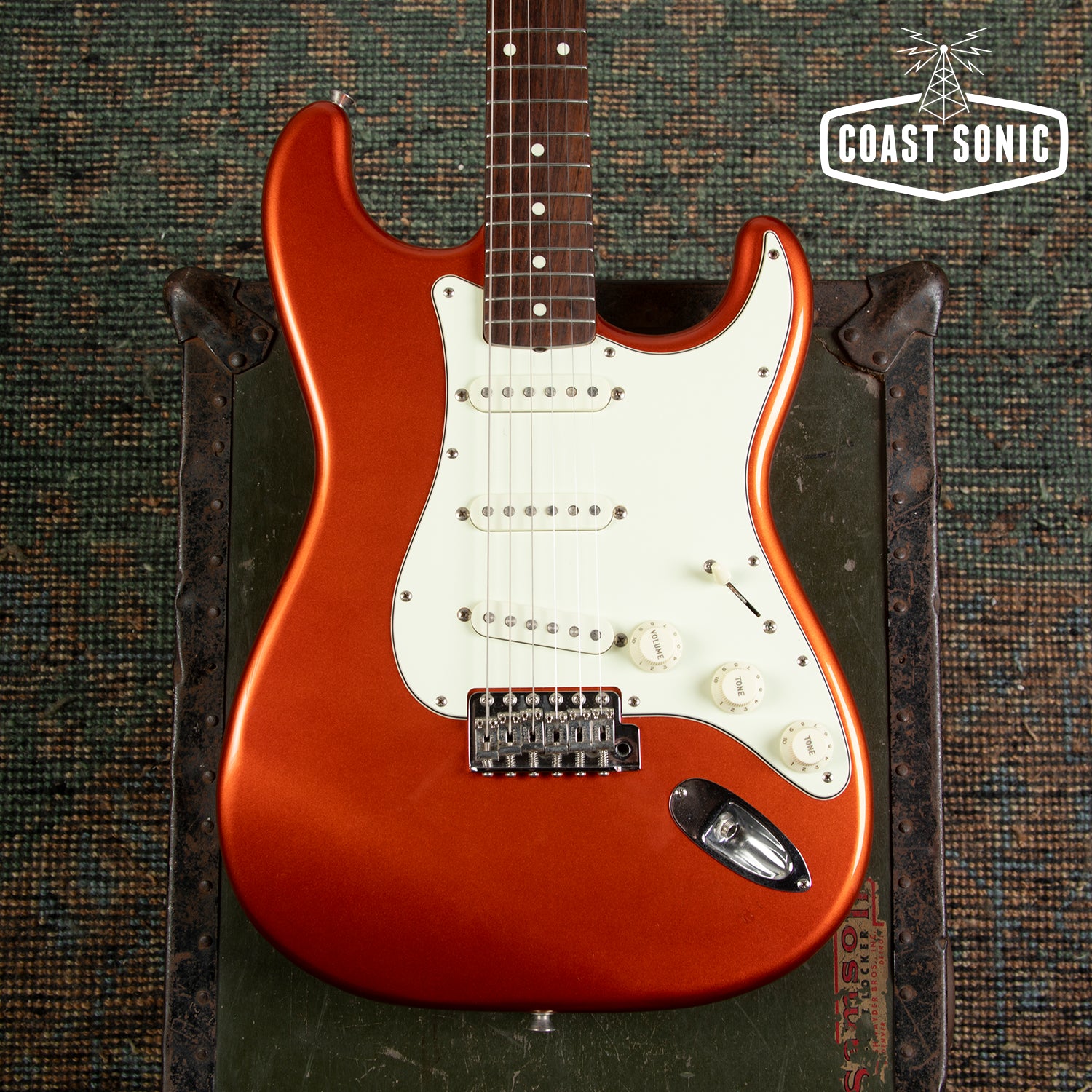 Fender　JAPAN TRADNLll　70S　STRAT 美品 2017 Fender Traditional 60s Stratocaster Made in Japan Rare Candy Tang