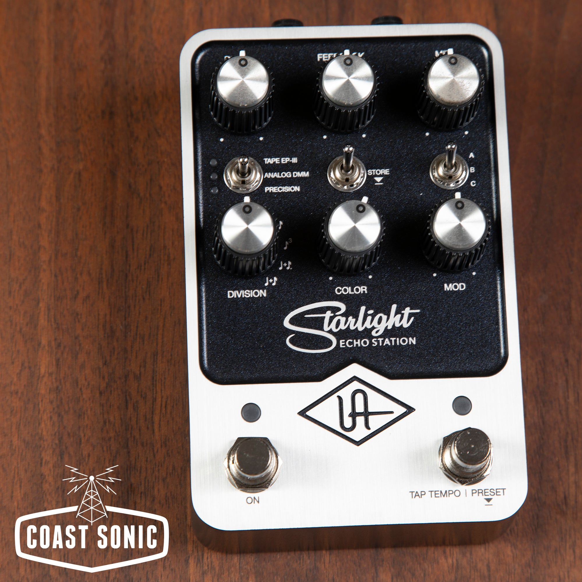 ua delay pedal Universal Audio Starlight Echo Station
