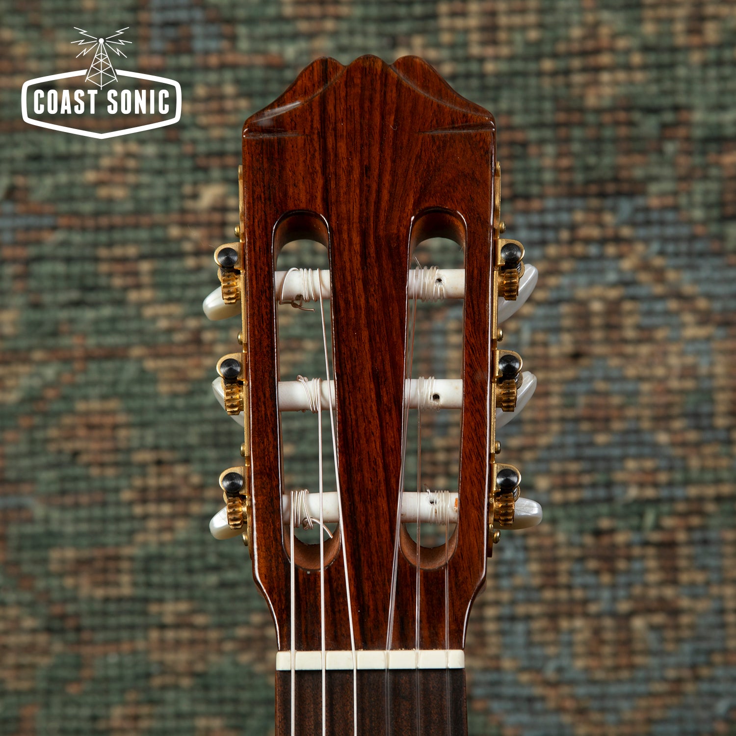 Aria AC50 Concert Classical Guitar made in Spain w/hard case Aria AC50 Concert Classical Guitar made in Spain w/hard case
