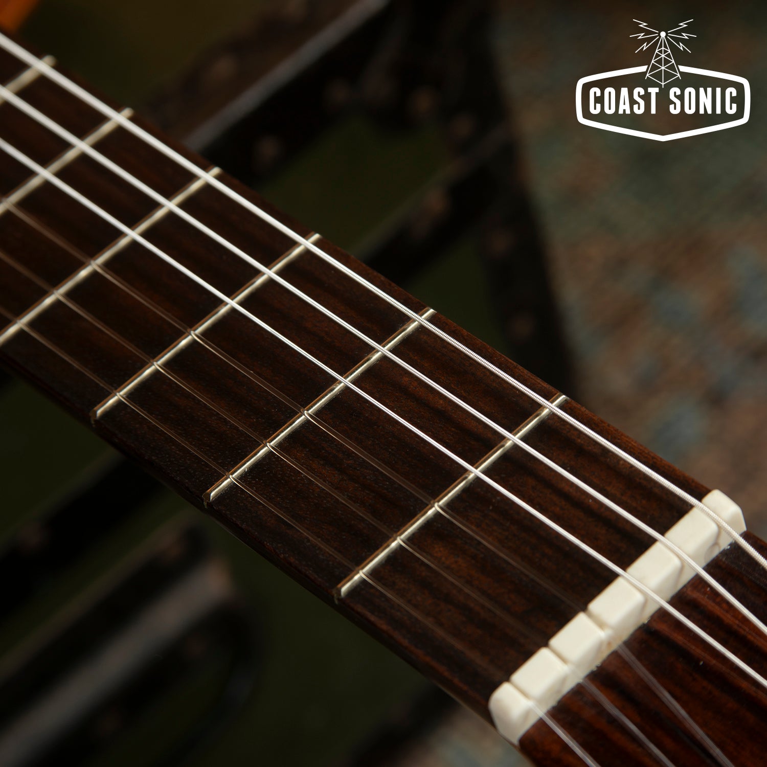 Aria AC50 Concert Classical Guitar made in Spain w/hard case Aria AC50 Concert Classical Guitar made in Spain w/hard case