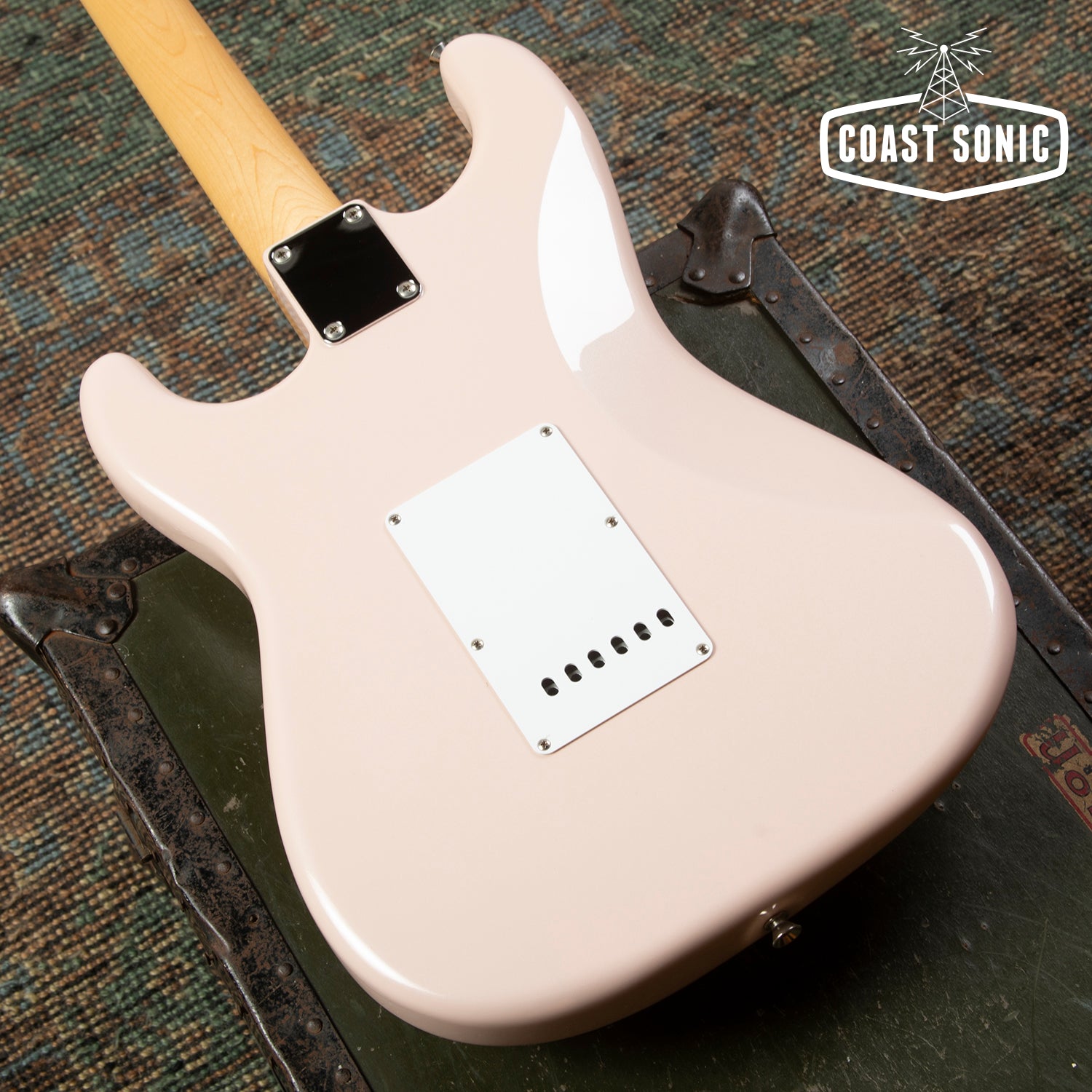 2025 Fender Traditional 60s Stratocaster Limited Stardust Pink Made in