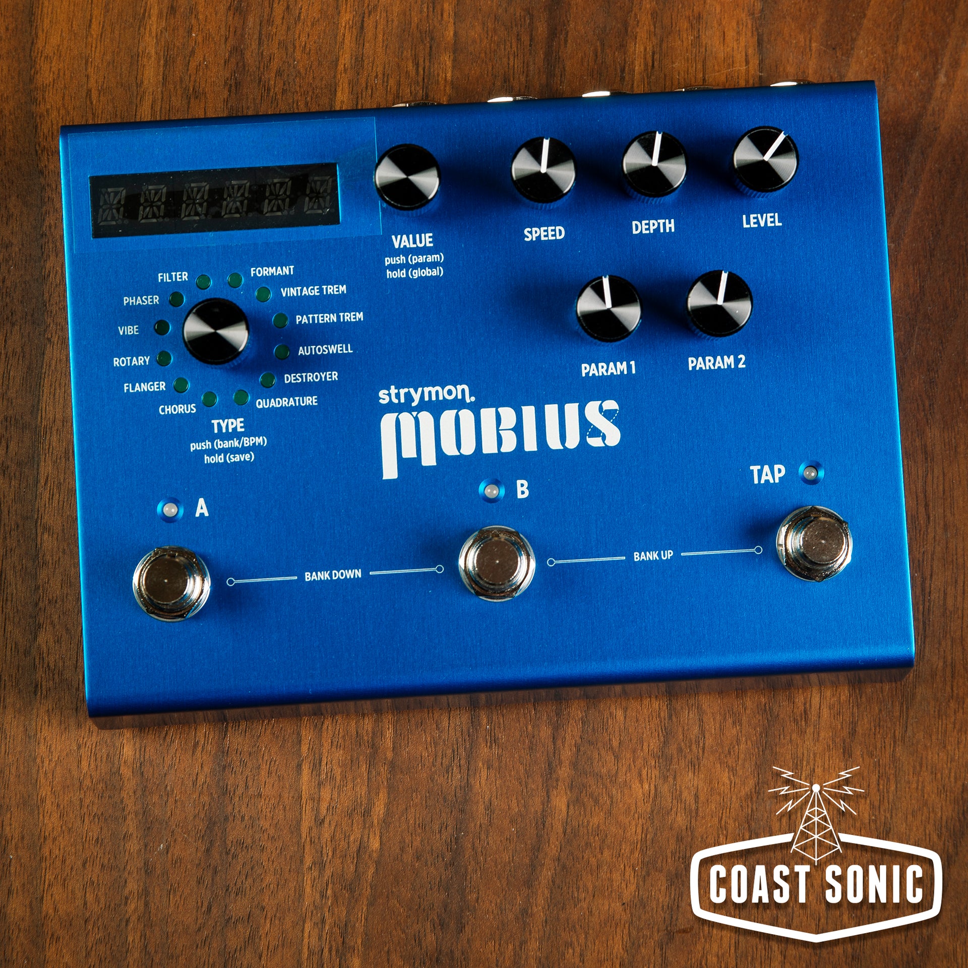 mobius pedal Strymon Mobius Modulation Pedal
